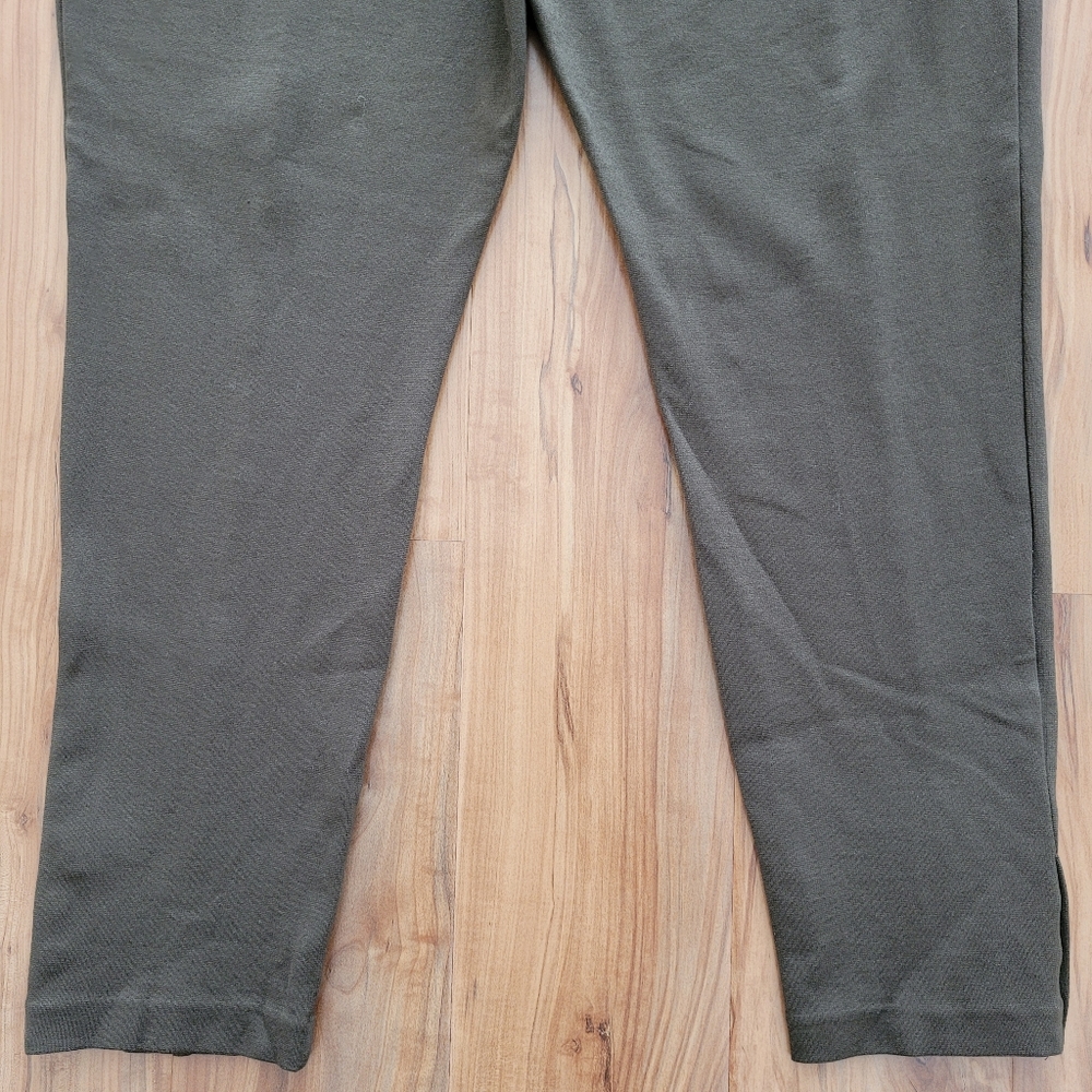Talbots Pants Pull On Olive Geen Stretch Logo Snap Ankle Dark Academia Size LP - Picture 11 of 17